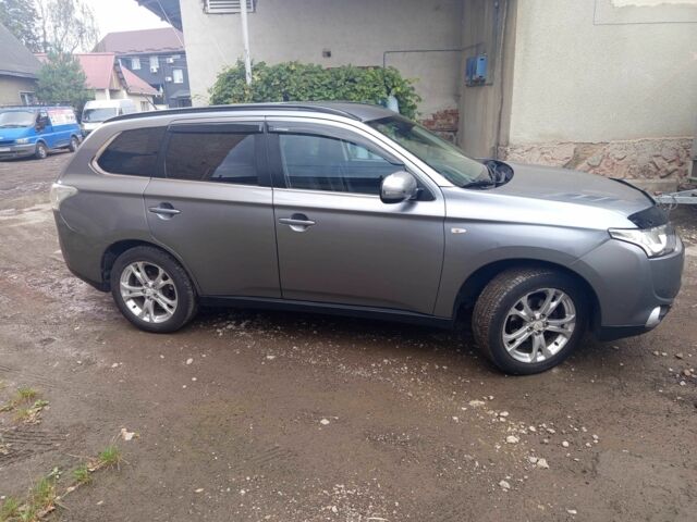 Сірий Міцубісі Аутлендер, об'ємом двигуна 2.3 л та пробігом 248 тис. км за 11550 $, фото 6 на Automoto.ua