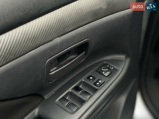 Мицубиси Аутлендер 2012 в Днепре (Днепропетровске) на Automoto.ua Серый Мицубиси Аутлендер, объемом двигателя 2 л и пробегом 216 тыс. км за 11700 $, фото 11 на Automoto.ua