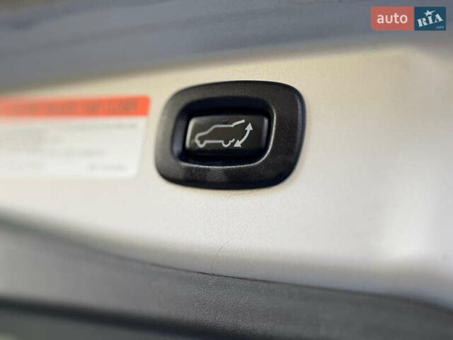 Серый Мицубиси Аутлендер, объемом двигателя 2.2 л и пробегом 188 тыс. км за 13500 $, фото 25 на Automoto.ua