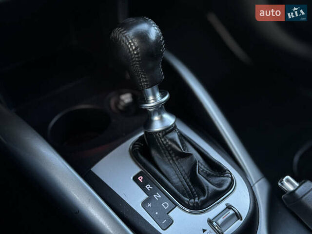 Серый Мицубиси Аутлендер, объемом двигателя 2.2 л и пробегом 171 тыс. км за 12700 $, фото 70 на Automoto.ua