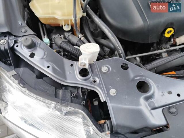 Сірий Міцубісі Аутлендер, об'ємом двигуна 2.2 л та пробігом 216 тис. км за 11250 $, фото 74 на Automoto.ua