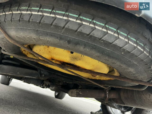 Серый Мицубиси Аутлендер, объемом двигателя 2.2 л и пробегом 206 тыс. км за 11999 $, фото 33 на Automoto.ua