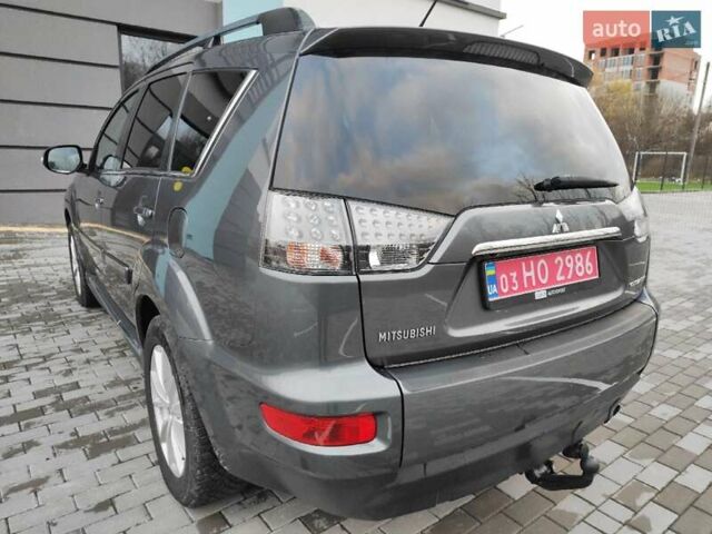 Сірий Міцубісі Аутлендер, об'ємом двигуна 2.2 л та пробігом 216 тис. км за 11250 $, фото 33 на Automoto.ua