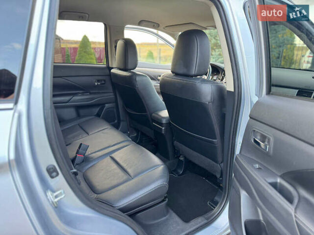 Серый Мицубиси Аутлендер, объемом двигателя 2.2 л и пробегом 188 тыс. км за 13500 $, фото 23 на Automoto.ua