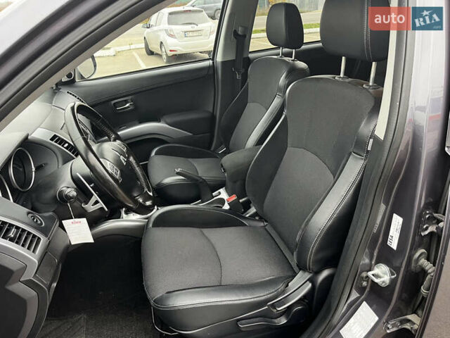 Серый Мицубиси Аутлендер, объемом двигателя 2.2 л и пробегом 206 тыс. км за 11999 $, фото 18 на Automoto.ua