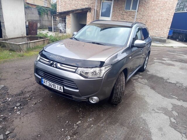 Сірий Міцубісі Аутлендер, об'ємом двигуна 2.3 л та пробігом 248 тис. км за 11550 $, фото 1 на Automoto.ua