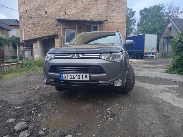 Сірий Міцубісі Аутлендер, об'ємом двигуна 2.3 л та пробігом 248 тис. км за 11550 $, фото 3 на Automoto.ua