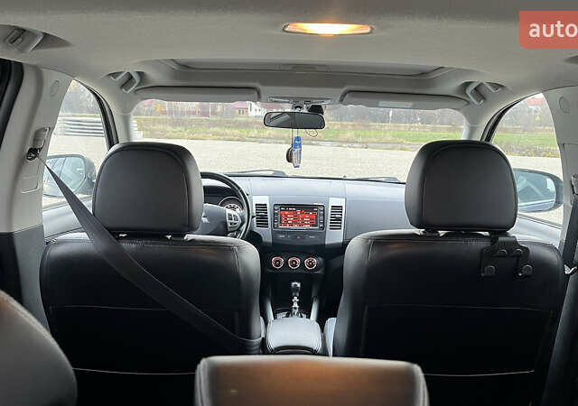 Сірий Міцубісі Аутлендер, об'ємом двигуна 2.2 л та пробігом 280 тис. км за 11100 $, фото 37 на Automoto.ua