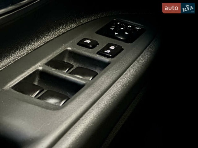 Сірий Міцубісі Аутлендер, об'ємом двигуна 2.36 л та пробігом 225 тис. км за 10500 $, фото 24 на Automoto.ua