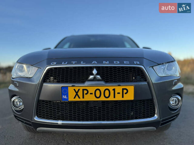 Серый Мицубиси Аутлендер, объемом двигателя 2.2 л и пробегом 171 тыс. км за 12700 $, фото 14 на Automoto.ua