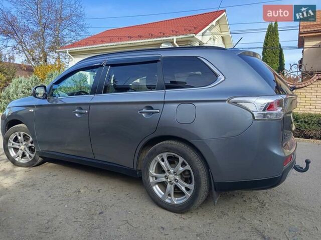 Серый Мицубиси Аутлендер, объемом двигателя 2.27 л и пробегом 240 тыс. км за 12150 $, фото 13 на Automoto.ua