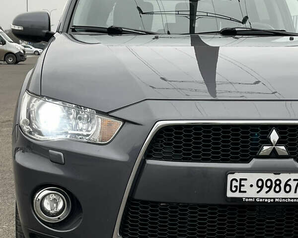 Серый Мицубиси Аутлендер, объемом двигателя 2.2 л и пробегом 206 тыс. км за 11999 $, фото 13 на Automoto.ua