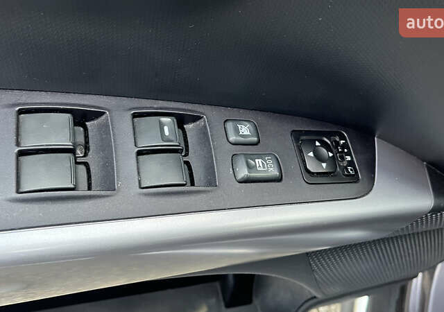 Сірий Міцубісі Аутлендер, об'ємом двигуна 2.2 л та пробігом 280 тис. км за 11100 $, фото 18 на Automoto.ua