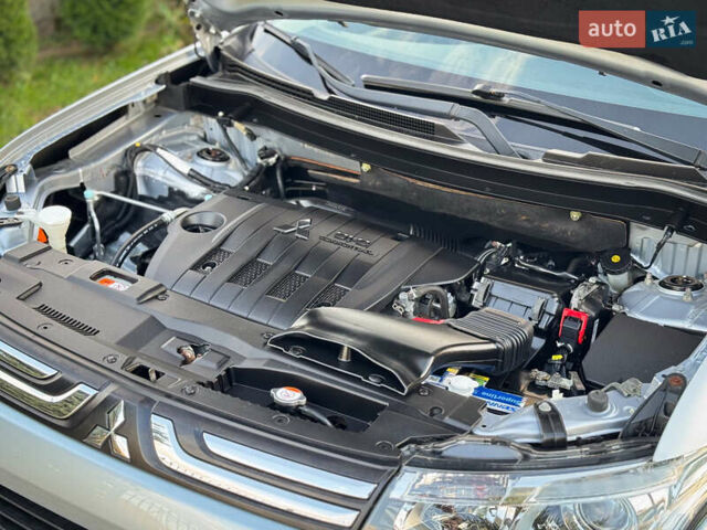 Серый Мицубиси Аутлендер, объемом двигателя 2.2 л и пробегом 189 тыс. км за 12800 $, фото 63 на Automoto.ua