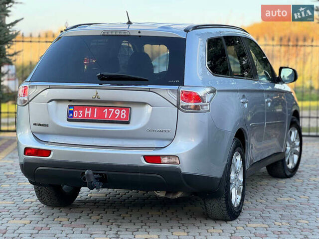 Серый Мицубиси Аутлендер, объемом двигателя 2.2 л и пробегом 188 тыс. км за 13500 $, фото 1 на Automoto.ua
