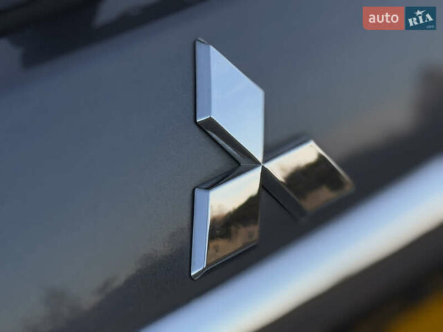 Серый Мицубиси Аутлендер, объемом двигателя 2.2 л и пробегом 171 тыс. км за 12700 $, фото 26 на Automoto.ua