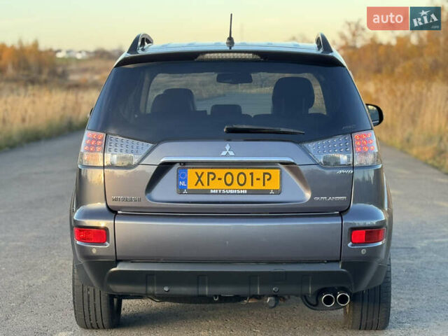 Серый Мицубиси Аутлендер, объемом двигателя 2.2 л и пробегом 171 тыс. км за 12700 $, фото 45 на Automoto.ua