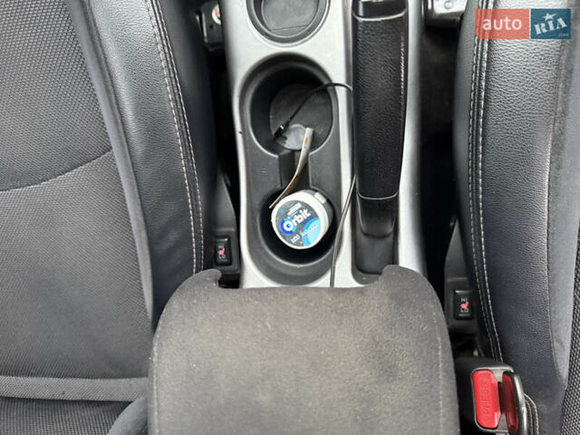 Сірий Міцубісі Аутлендер, об'ємом двигуна 2.27 л та пробігом 310 тис. км за 13000 $, фото 11 на Automoto.ua