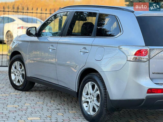 Серый Мицубиси Аутлендер, объемом двигателя 2.2 л и пробегом 188 тыс. км за 13500 $, фото 15 на Automoto.ua