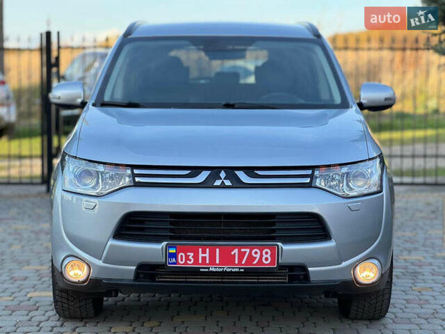 Серый Мицубиси Аутлендер, объемом двигателя 2.2 л и пробегом 188 тыс. км за 13500 $, фото 9 на Automoto.ua