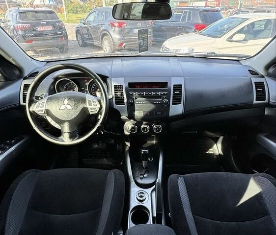 Серый Мицубиси Аутлендер, объемом двигателя 2.4 л и пробегом 239 тыс. км за 11700 $, фото 15 на Automoto.ua