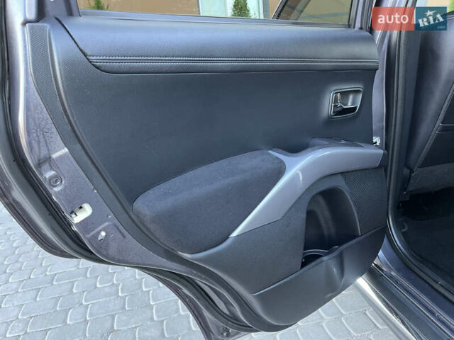 Серый Мицубиси Аутлендер, объемом двигателя 2.2 л и пробегом 186 тыс. км за 12350 $, фото 51 на Automoto.ua