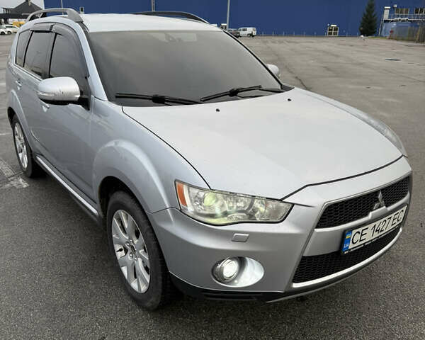 Сірий Міцубісі Аутлендер, об'ємом двигуна 2.27 л та пробігом 310 тис. км за 13000 $, фото 8 на Automoto.ua