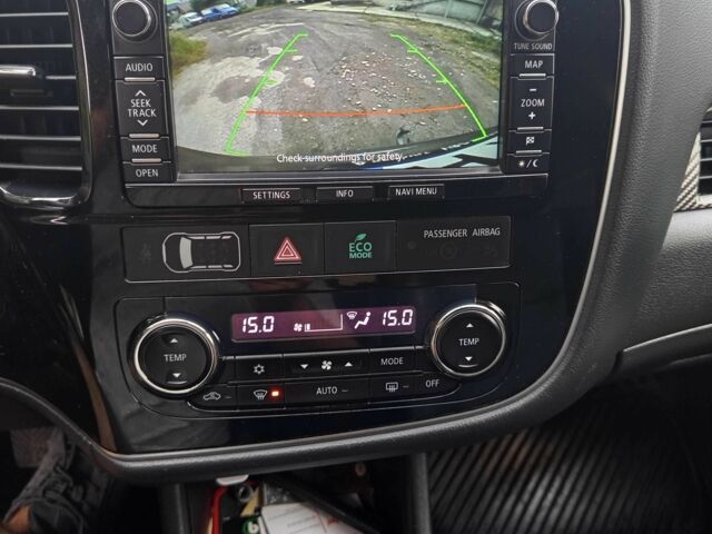 Сірий Міцубісі Аутлендер, об'ємом двигуна 2.3 л та пробігом 248 тис. км за 11550 $, фото 17 на Automoto.ua