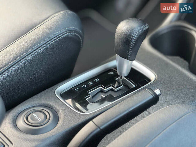 Серый Мицубиси Аутлендер, объемом двигателя 2.2 л и пробегом 188 тыс. км за 13500 $, фото 34 на Automoto.ua