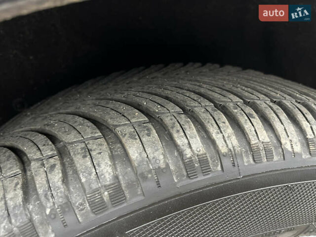 Серый Мицубиси Аутлендер, объемом двигателя 2.2 л и пробегом 206 тыс. км за 11999 $, фото 43 на Automoto.ua