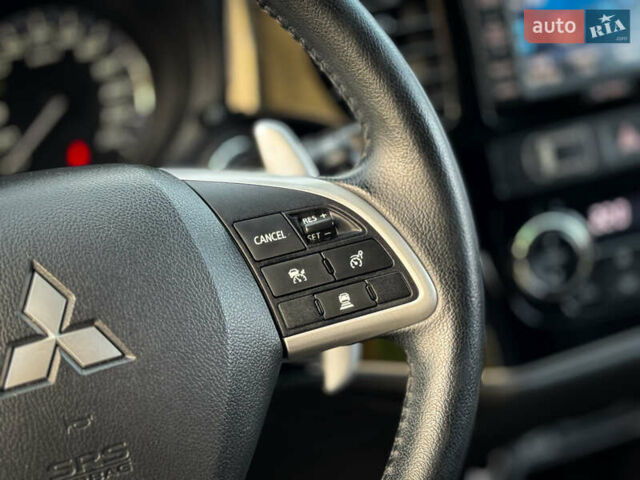 Серый Мицубиси Аутлендер, объемом двигателя 2.2 л и пробегом 189 тыс. км за 12800 $, фото 49 на Automoto.ua