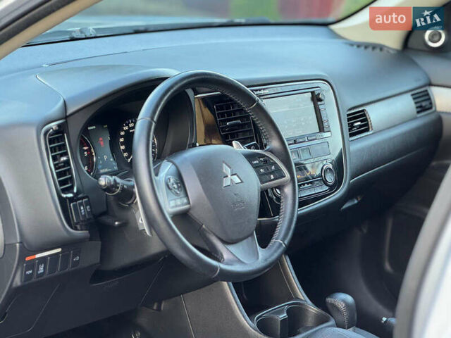 Серый Мицубиси Аутлендер, объемом двигателя 2.2 л и пробегом 188 тыс. км за 13500 $, фото 54 на Automoto.ua