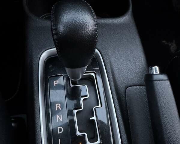 Серый Мицубиси Аутлендер, объемом двигателя 2.2 л и пробегом 190 тыс. км за 14950 $, фото 33 на Automoto.ua