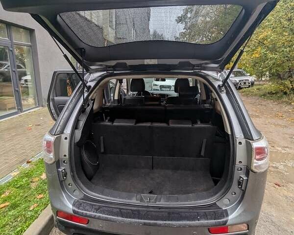 Серый Мицубиси Аутлендер, объемом двигателя 2.27 л и пробегом 232 тыс. км за 12500 $, фото 31 на Automoto.ua