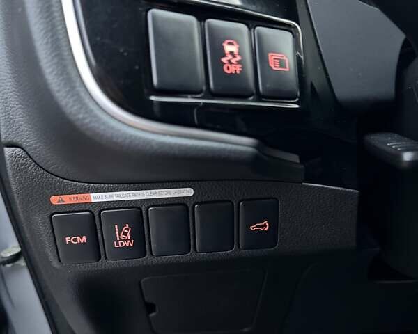 Серый Мицубиси Аутлендер, объемом двигателя 2.2 л и пробегом 190 тыс. км за 14950 $, фото 29 на Automoto.ua