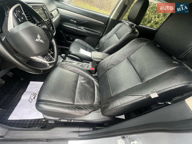 Серый Мицубиси Аутлендер, объемом двигателя 2.2 л и пробегом 224 тыс. км за 13850 $, фото 19 на Automoto.ua