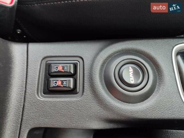 Серый Мицубиси Аутлендер, объемом двигателя 2.3 л и пробегом 250 тыс. км за 13999 $, фото 91 на Automoto.ua