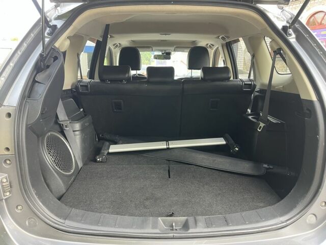 Серый Мицубиси Аутлендер, объемом двигателя 2.2 л и пробегом 239 тыс. км за 13800 $, фото 15 на Automoto.ua