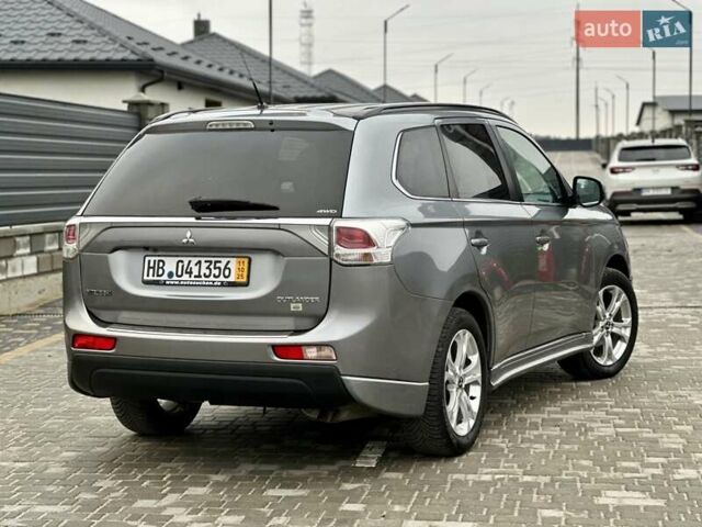 Сірий Міцубісі Аутлендер, об'ємом двигуна 2.3 л та пробігом 207 тис. км за 13700 $, фото 17 на Automoto.ua