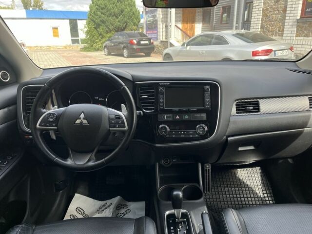 Серый Мицубиси Аутлендер, объемом двигателя 2.2 л и пробегом 239 тыс. км за 13800 $, фото 14 на Automoto.ua