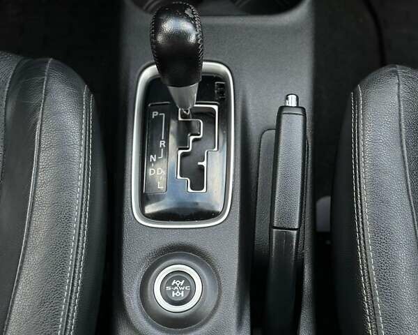 Серый Мицубиси Аутлендер, объемом двигателя 2.4 л и пробегом 228 тыс. км за 13999 $, фото 1 на Automoto.ua