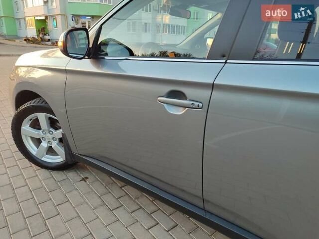 Серый Мицубиси Аутлендер, объемом двигателя 2.3 л и пробегом 250 тыс. км за 12999 $, фото 11 на Automoto.ua