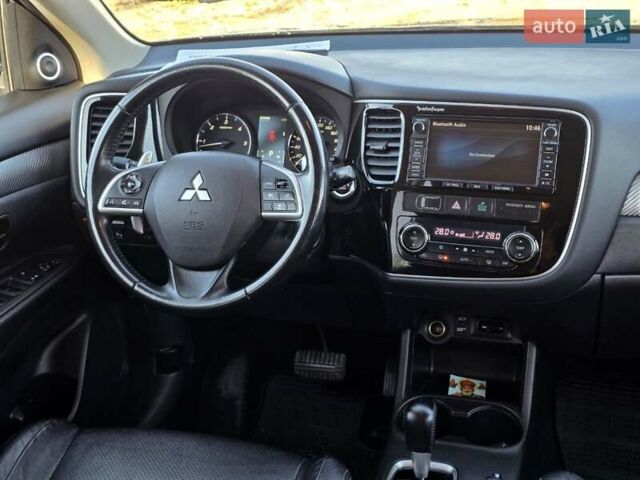Сірий Міцубісі Аутлендер, об'ємом двигуна 2.2 л та пробігом 238 тис. км за 14850 $, фото 13 на Automoto.ua