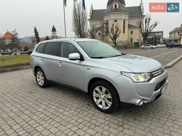 Сірий Міцубісі Аутлендер, об'ємом двигуна 2.36 л та пробігом 145 тис. км за 10700 $, фото 6 на Automoto.ua