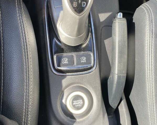 Міцубісі Аутлендер 2013 у Києві на Automoto.ua Сірий Міцубісі Аутлендер, об'ємом двигуна 2 л та пробігом 258 тис. км за 13700 $, фото 18 на Automoto.ua