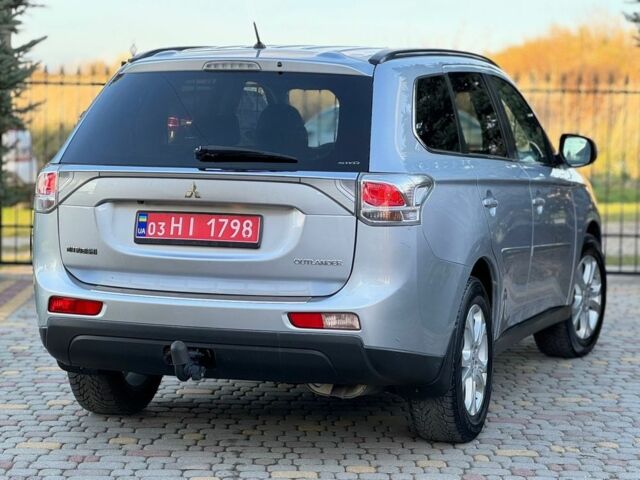 Сірий Міцубісі Аутлендер, об'ємом двигуна 2.3 л та пробігом 190 тис. км за 13800 $, фото 1 на Automoto.ua