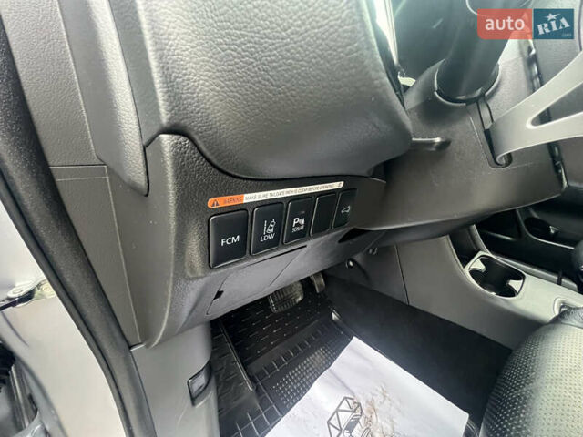 Серый Мицубиси Аутлендер, объемом двигателя 2.2 л и пробегом 224 тыс. км за 13850 $, фото 18 на Automoto.ua