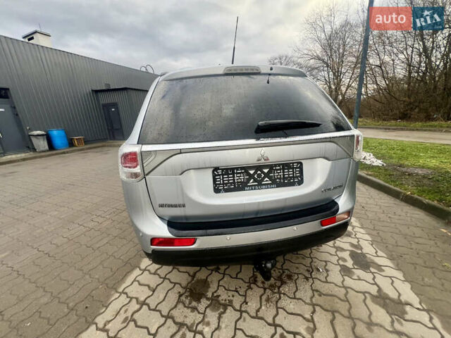 Серый Мицубиси Аутлендер, объемом двигателя 2.2 л и пробегом 224 тыс. км за 13850 $, фото 7 на Automoto.ua