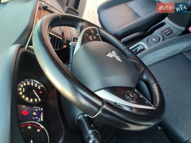 Серый Мицубиси Аутлендер, объемом двигателя 2.3 л и пробегом 250 тыс. км за 12999 $, фото 34 на Automoto.ua