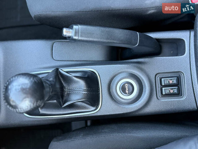 Серый Мицубиси Аутлендер, объемом двигателя 2.3 л и пробегом 193 тыс. км за 14500 $, фото 48 на Automoto.ua